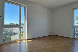 Helle 4-Zimmer-Wohnung mit Süd-/Westbalkon und Einbauküche – Lange-Feld-Straße 71, 30559 Kirchrode, Hannover – Vorschaubild 4