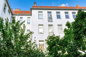 Bezugsfrei mit Potenzial: Kleines Wohn-Nest in Weißensee, renovierungsbedürftig – Rennbahnstrasse 25, 13086 Weißensee, Berlin – Vorschaubild 14