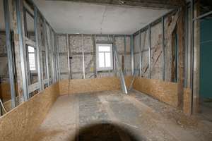 Mehrfamilienhaus mit vier Wohnungen – Die vollständige Adresse der Immobilie erhältst du vom Anbieter., 98663 Hellingen – Vorschaubild 12