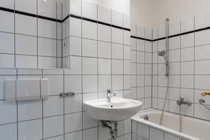 Direkt am Karl-Heine-Kanal. Dreizimmerwohnung mit Balkon  - vermietet & provisionsfrei – Endersstraße 43, 4177 Lindenau, Leipzig – Vorschaubild 10