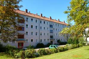 - - - ! ! ! EINBAUKÜCHE - - - KEIN GAS, KEIN ÖL - - - ZENTRALHEIZUNG ! ! ! - - - – Zschopauer Straße 60d, 9111 Zentrum, Chemnitz – Vorschaubild 2