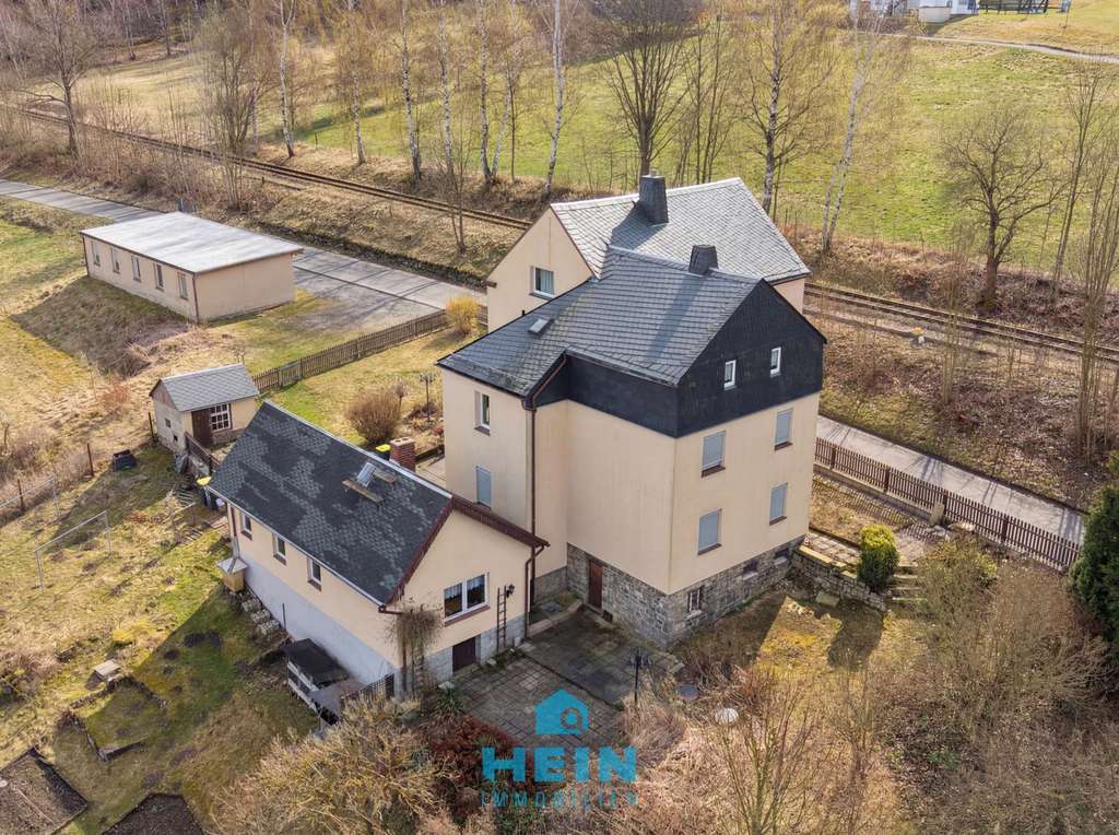 Immobilie in Lößnitz - Stabile Basis, starkes Potenzial – Dreifamilienhaus im Erzgebirge - Bild 2