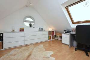 Modern möblierte, sonnige Wohnung mit Balkon und Wintergarten in Stuttgart Untertürkheim – Die vollständige Adresse der Immobilie erhältst du vom Anbieter., 70327 Lindenschulviertel, Stuttgart – Vorschaubild 7