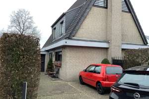 Gepflegte Maisonette-Wohnung mit vier Zimmern in Düsseldorf-Kalkum