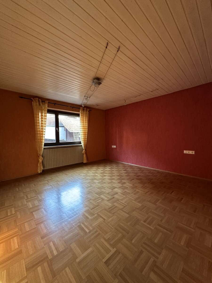 Immobilie in Schöntal - Charaktervoller Hof mit Haus, Garage und Nebengebäuden! - Bild 14