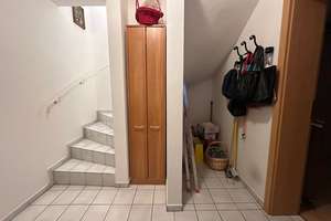 Sonnige 3-Zimmer-Gartenwohnung mit ca. 35 m² ausgebautem Souterrain und Badezimmer im Untergeschoss – Die vollständige Adresse der Immobilie erhältst du vom Anbieter., 81827 Waldtrudering, München – Vorschaubild 15