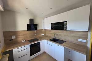 Exklusiver Erstbezug | kernsanierte 4-Zimmer-Wohnung | 92 m² | neue Küche | absolute Ruhe & Privatsp – Borkhofer Straße 23, 47137 Mittelmeiderich, Duisburg – Vorschaubild 3