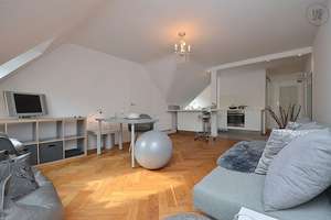 Wunderschöne, möblierte Altbauwohnung in Stuttgart West – Die vollständige Adresse der Immobilie erhältst du vom Anbieter., 70197 Feuersee, Stuttgart – Vorschaubild 5