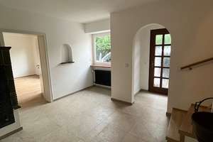Renovierte Doppelhaushälfte mit gehobener Innenausstattung und EBK und Garten in Gauting – Hubertustrasse 9 91 1/4, 82131 Gauting – Vorschaubild 8