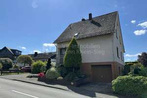 Zentral. Guter Erhaltungszustand. Toller Garten. Ihr neues Zuhause wartet auf Sie! – Rhein-Sieg-Kreis – Vorschaubild 2