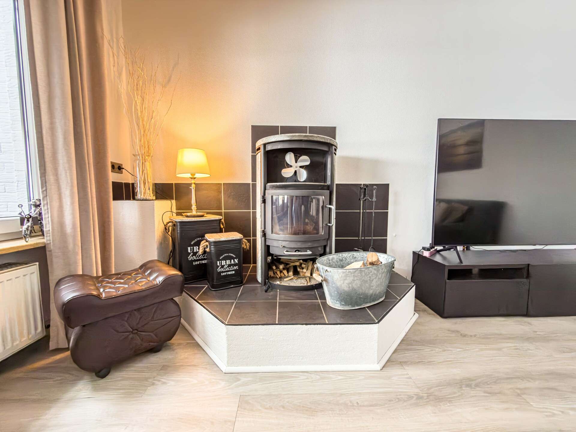 Immobilie in Nordenham - Idyllisches Zuhause mit großem Garten, Kaminwärme und eigener PV-Anlage - Bild 15