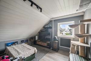 Viel Platz für Familie & Generationen – Wohnhaus mit ca. 290 m² Wohnfläche – Die vollständige Adresse der Immobilie erhältst du vom Anbieter., 56427 Siershahn – Vorschaubild 16