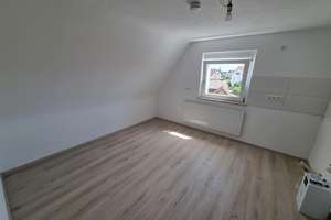 Schönes Wohnen unterm Dach – Einziehen und Wohlfühlen! – Rappenstraße 6, 89079 Einsingen, Ulm – Vorschaubild 4
