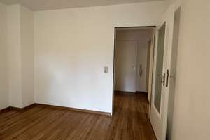 2 Zi. Whg. mit großem Balkon in Altperlach – Unterhachinger Str. 41, 81737 Altperlach, München – Vorschaubild 2