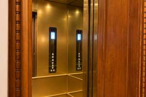 Herrschaftliche Altbauresidenz im denkmalgeschützten Gründerzeitpalais – 3 Zimmer mit Balkon &  Lift – Die vollständige Adresse der Immobilie erhältst du vom Anbieter., 10825 Schöneberg, Berlin – Vorschaubild 10