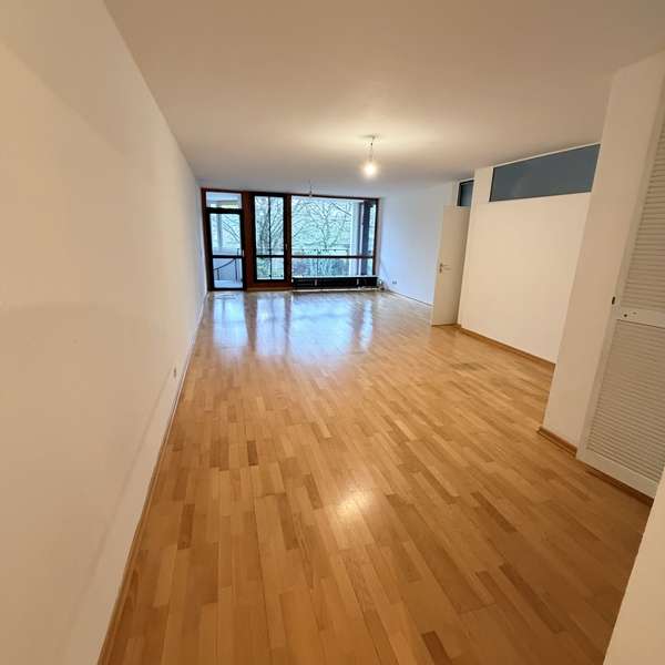 *** helle 4-Zimmer-Wohnung auf zwei Etagen - Balkon - Terrasse - Stellplatz - Vaalserquartier ***