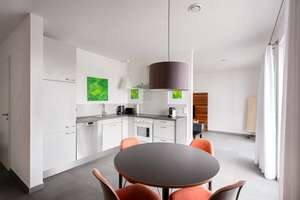 Moderne 2-Zimmer-Wohnung mit großem Balkon, Weitblick und Tiefgaragenstellplatz  – Die vollständige Adresse der Immobilie erhältst du vom Anbieter., 89075 Böfingen, Ulm – Vorschaubild 5