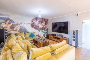 Wohnen mit Niveau: stilvolle 2,5 Zimmer-Wohnung mit zwei Balkonen in OB-Königshardt – Die vollständige Adresse der Immobilie erhältst du vom Anbieter., 46145 Sterkrade-Nord, Oberhausen – Vorschaubild 3