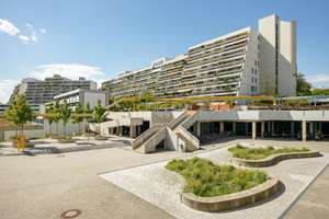 Weitblick über das Olympiadorf: Bezugsfreies Apartment mit Südloggia im denkmalgeschützten Ensemble – Die vollständige Adresse der Immobilie erhältst du vom Anbieter., 80809 Am Riesenfeld, München – Vorschaubild 15