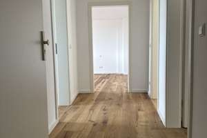 Sonnige 3-Zi-Whg. mit Balkon & Parkplatz (optional) - Erstbezug nach Sanierung
