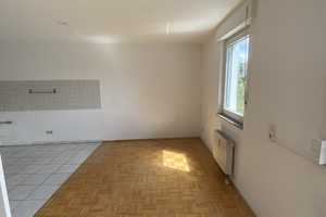 Düsseldorf-Unterbach - wunderschöne 2-Zimmerwohnung mit großem Balkon! – Akazienstraße 17, 40627 Düsseldorf – Vorschaubild 4