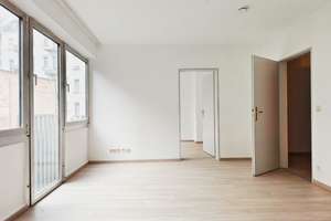 Lichtdurchflutete 2 Zimmer Wohnung - Alles zu Fuß und zentral, trotzdem absolut ruhig!