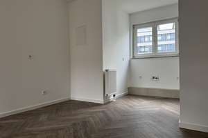 Erstbezug nach Kernsanierung: Lichtdurchflutete Maisonette, TL-Bad, Südbalkone, Stellplatz, Wallbox – Ohmstraße 64, 60486 Bockenheim, Frankfurt am Main – Vorschaubild 8