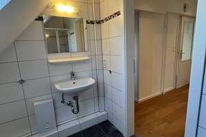 Dachgeschoßwohnung nähe Siegfriedplatz – Die vollständige Adresse der Immobilie erhältst du vom Anbieter., 33615 Mitte, Bielefeld – Vorschaubild 2
