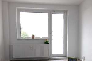 Mit dem ebenerdigen Aufzug in die 4. Etage! - Jetzt Termin vereinbaren. – Apollostr. 11, 39118 Reform, Magdeburg – Vorschaubild 3