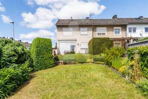 Reiheneckhaus mit Garten und Garage in schöner Lage in 50354 Alt-Hürth! – Die vollständige Adresse der Immobilie erhältst du vom Anbieter., 50354 Hürth – Vorschaubild 4