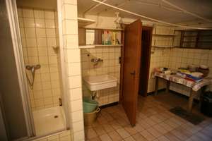gepflegtes Reihenmittelhaus mit Wintergarten in ruhiger Lage – Die vollständige Adresse der Immobilie erhältst du vom Anbieter., 41199 Odenkirchen-Mitte, Mönchengladbach – Vorschaubild 16