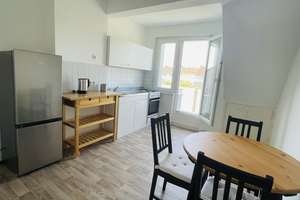 Ruhige Dachgeschosswohnung mit Balkon – Die vollständige Adresse der Immobilie erhältst du vom Anbieter., 40221 Bilk, Düsseldorf – Vorschaubild 2