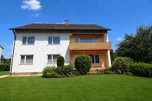 Großzügiges Zweifamilienhaus mit einem traumhaften Grundstück Neu-Ulm/Gerlenhofen – Die vollständige Adresse der Immobilie erhältst du vom Anbieter., 89233 Neu-Ulm – Vorschaubild 2