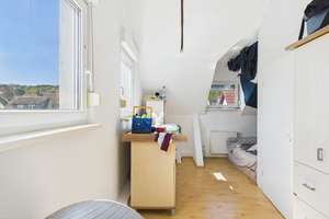 Charmantes Wohnen mit Terrasse, Balkon & Garage in ruhiger Lage von Mainz-Laubenheim – Die vollständige Adresse der Immobilie erhältst du vom Anbieter., 55130 Laubenheim, Mainz – Vorschaubild 4