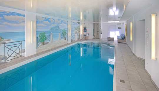 Bild von Traumhaft wohnen in Idstein: Ihr persönlicher Rückzugsort mit Schwimmbad, Stil & Komfort!