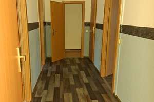 Geräumige 3-Zimmer-Wohnung in Leipzig / Lausen-Grünau!
Zentrale Lage, Hausmeisterservice u.v.m. – Zingster Straße 50, 4207 Lausen-Grünau, Leipzig – Vorschaubild 3