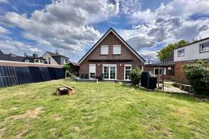 Solides Einfamilienhaus mit herrlichem Garten auf Eigenland – Die vollständige Adresse der Immobilie erhältst du vom Anbieter., 23570 Travemünde, Lübeck – Vorschaubild 5