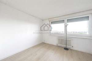 Helle 3-Zi-Wohnung mit Potenzial und Balkon – Die vollständige Adresse der Immobilie erhältst du vom Anbieter., 64289 Kranichstein, Darmstadt – Vorschaubild 2