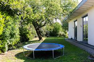 Wohnerlebnis auf einer Ebene – Weitläufiges Einfamilienhaus mit Pool und Weinbergblick in Lieser – Die vollständige Adresse der Immobilie erhältst du vom Anbieter., 54470 Lieser – Vorschaubild 19