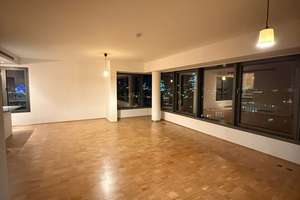 Exklusive 3-Zimmer Wohnung mit atemberaubendem Ausblick  – Ernst-Gnoß-Straße 22, 40219 Unterbilk, Düsseldorf – Vorschaubild 3