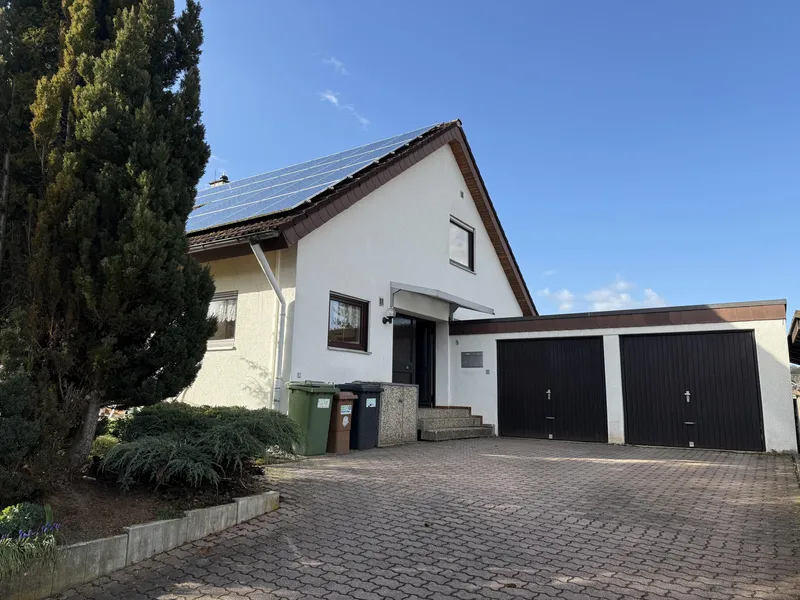 2Rm Zweifamilienhaus – Ostelsheim – vermietet