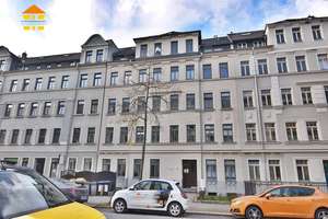 HIER WILL ICH WOHNEN! Dachgeschosstraum mit Einbauküche!
