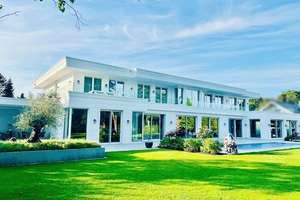 Luxuriöse und neuwertige Architekten-Villa in moderner Ästhetik mit Lift, Spa, Gym sowie Indoor- u – Die vollständige Adresse der Immobilie erhältst du vom Anbieter., 41063 Windberg, Mönchengladbach – Vorschaubild 1