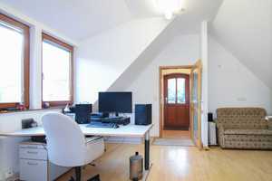 Platz ist hier kein Thema: Interessantes, vielseitig nutzbares Haus in Bassum – Diepholz (Kreis) – Vorschaubild 8