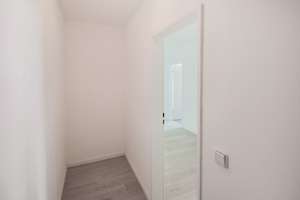 ELEGANTER 3-Zi. TRAUM IN WEISS. 2 TERRASSEN, OFFENER KAMIN, direkt am Unterbacher See – Die vollständige Adresse der Immobilie erhältst du vom Anbieter., 40627 Unterbach, Düsseldorf – Vorschaubild 11