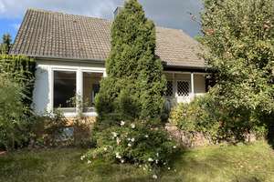 Bemerode - Schöne Wohnlage - EFH m. Vollkeller, EBK u. Garagen