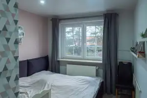 Teilsaniertes Reihenhaus in Quickborn-Heide - Raumwunder mit Energieeffizenzklasse A – Pinneberg (Kreis) – Vorschaubild 8