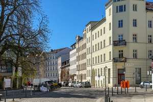 Großzügige 2-Zimmer-Altbauwohnung mit hohen Decken und flexiblem Grundriss