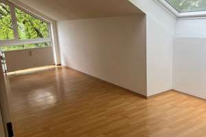 Viel Platz für den Alltag: 4-Zimmer-Wohnung in Duisburg-Obermeiderich – Die vollständige Adresse der Immobilie erhältst du vom Anbieter., 47138 Obermeiderich, Duisburg – Vorschaubild 2