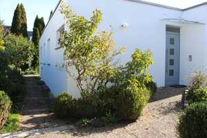 Bungalow mit Einliegerwohnung, barrierefrei, Einfamilienhaus \ Wohnen und arbeiten unter einem Dach – Schulstraße 12, 71111 Böblingen (Kreis) – Vorschaubild 4
